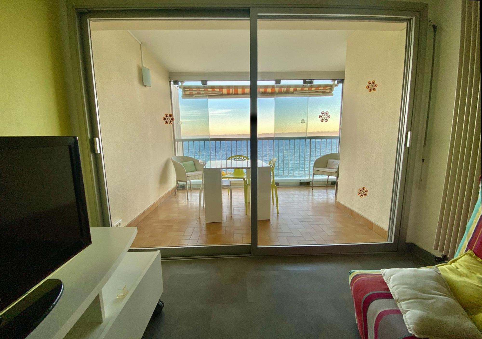Face A La 4 Personnes Apartment